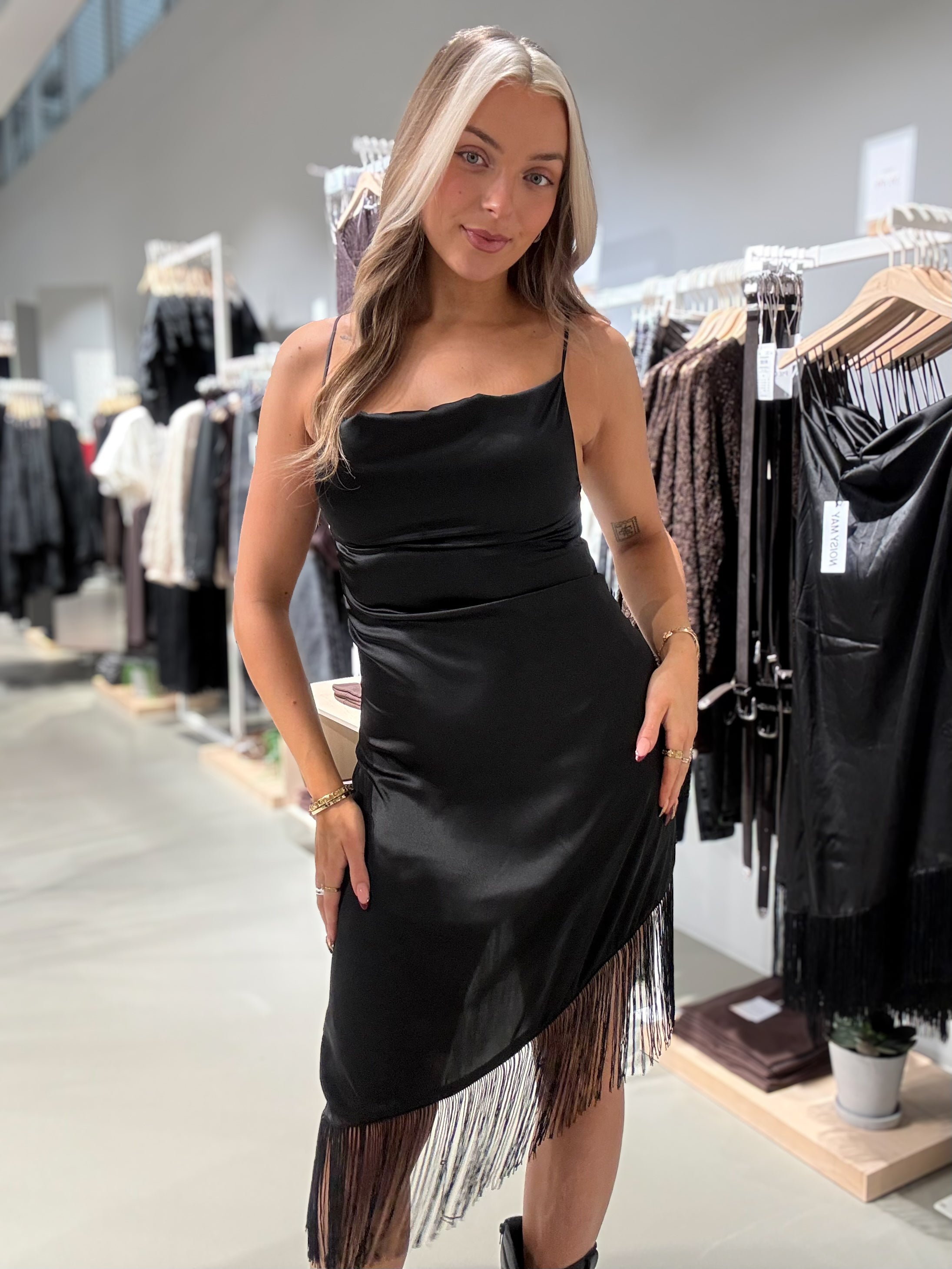 NMJANET Short Dress - Black
